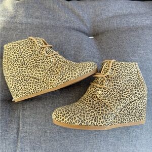 Tom’s Leopard Print Wedge Ankle Boots
